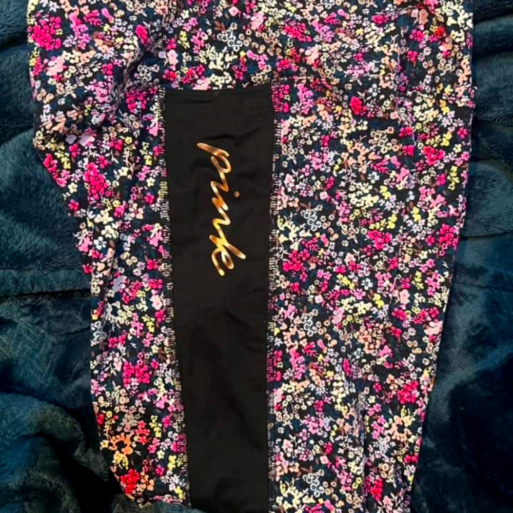 Victorias secret medium ultimate leggings